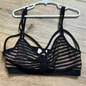 Bombshell sportswear bra